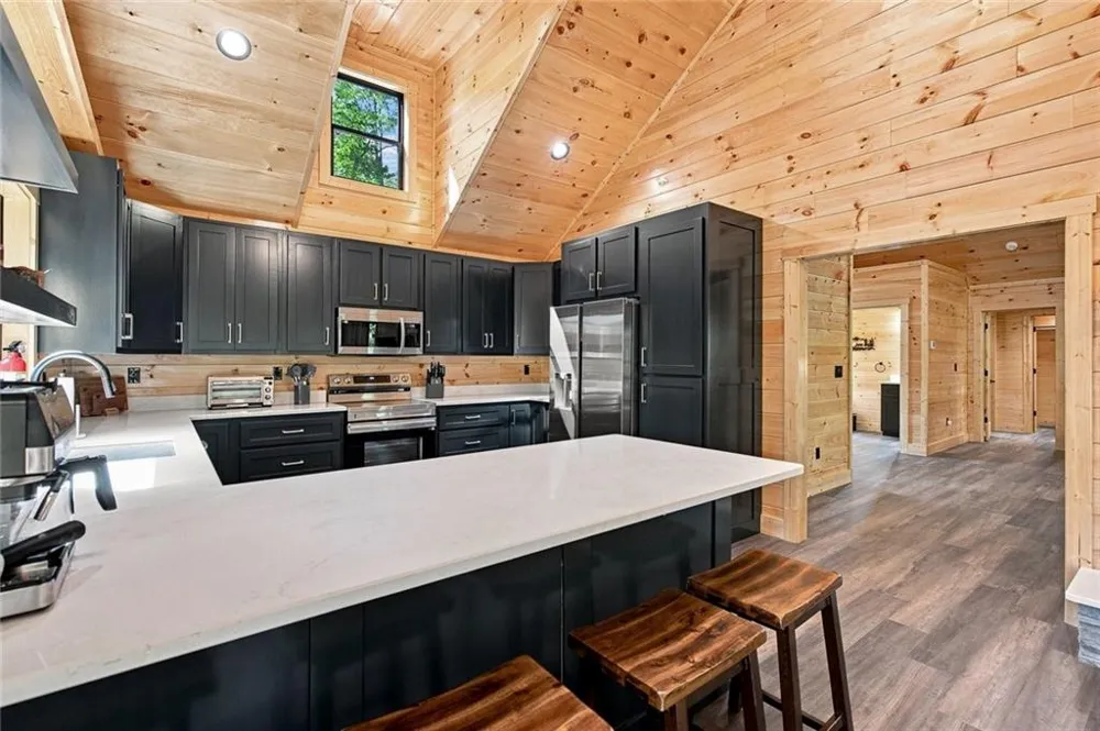 970 Mountain Oak Road Ellijay, GA 30536