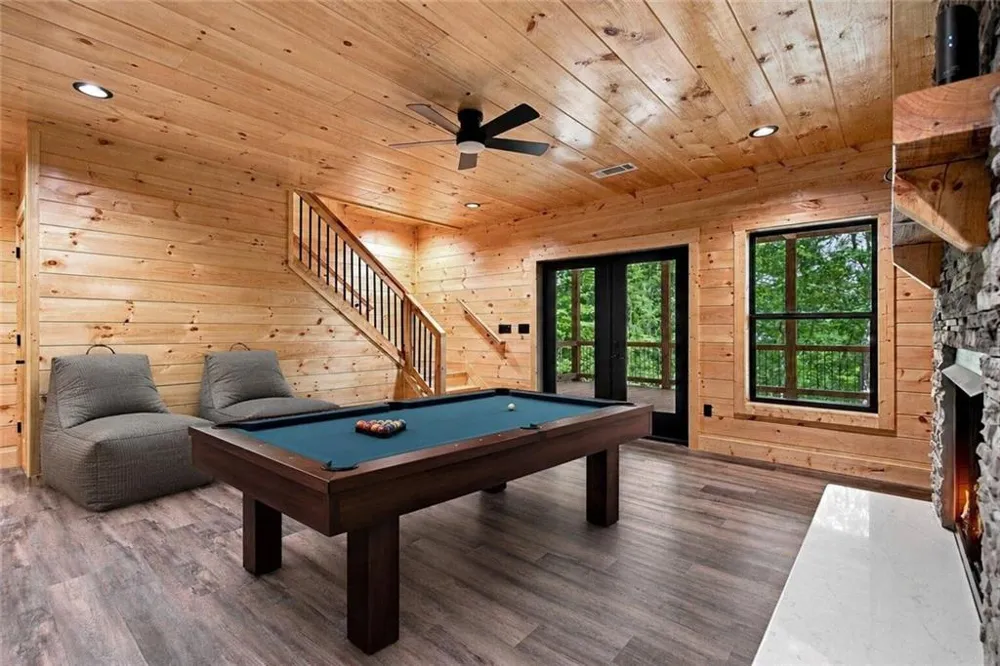 970 Mountain Oak Road Ellijay, GA 30536