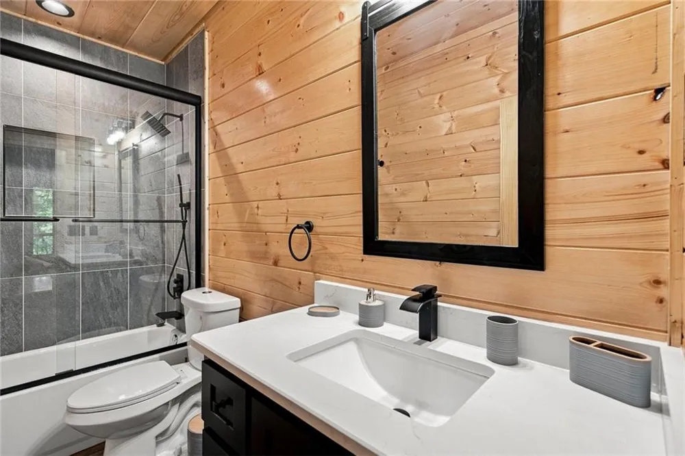970 Mountain Oak Road Ellijay, GA 30536
