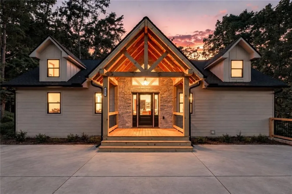 970 Mountain Oak Road Ellijay, GA 30536