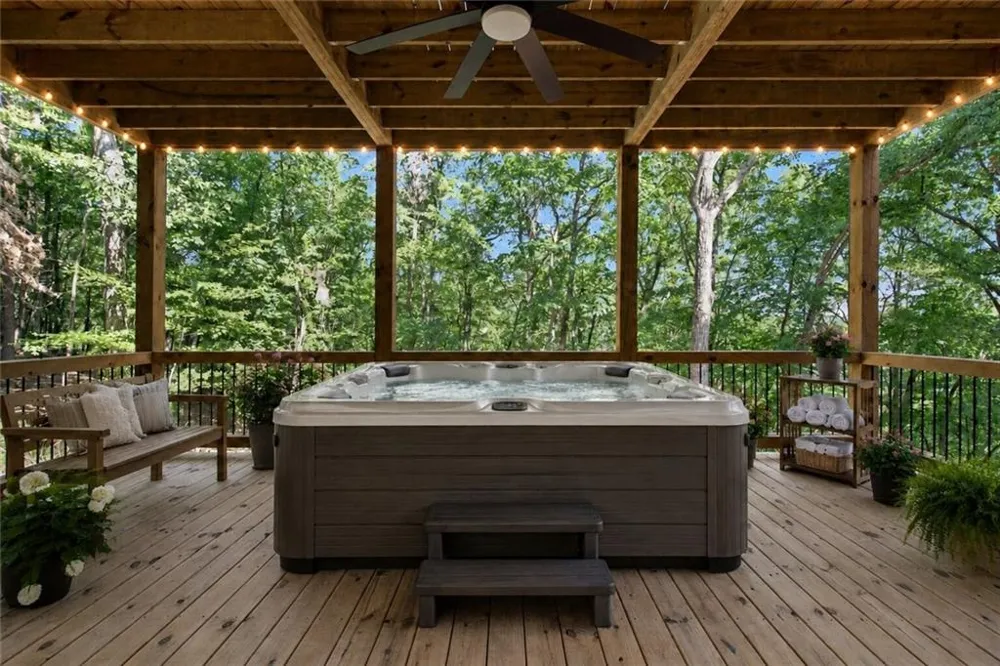 970 Mountain Oak Road Ellijay, GA 30536