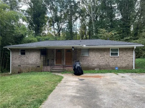 841 Larkin Lane #1