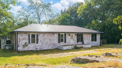 9709 Old Nashville Hwy