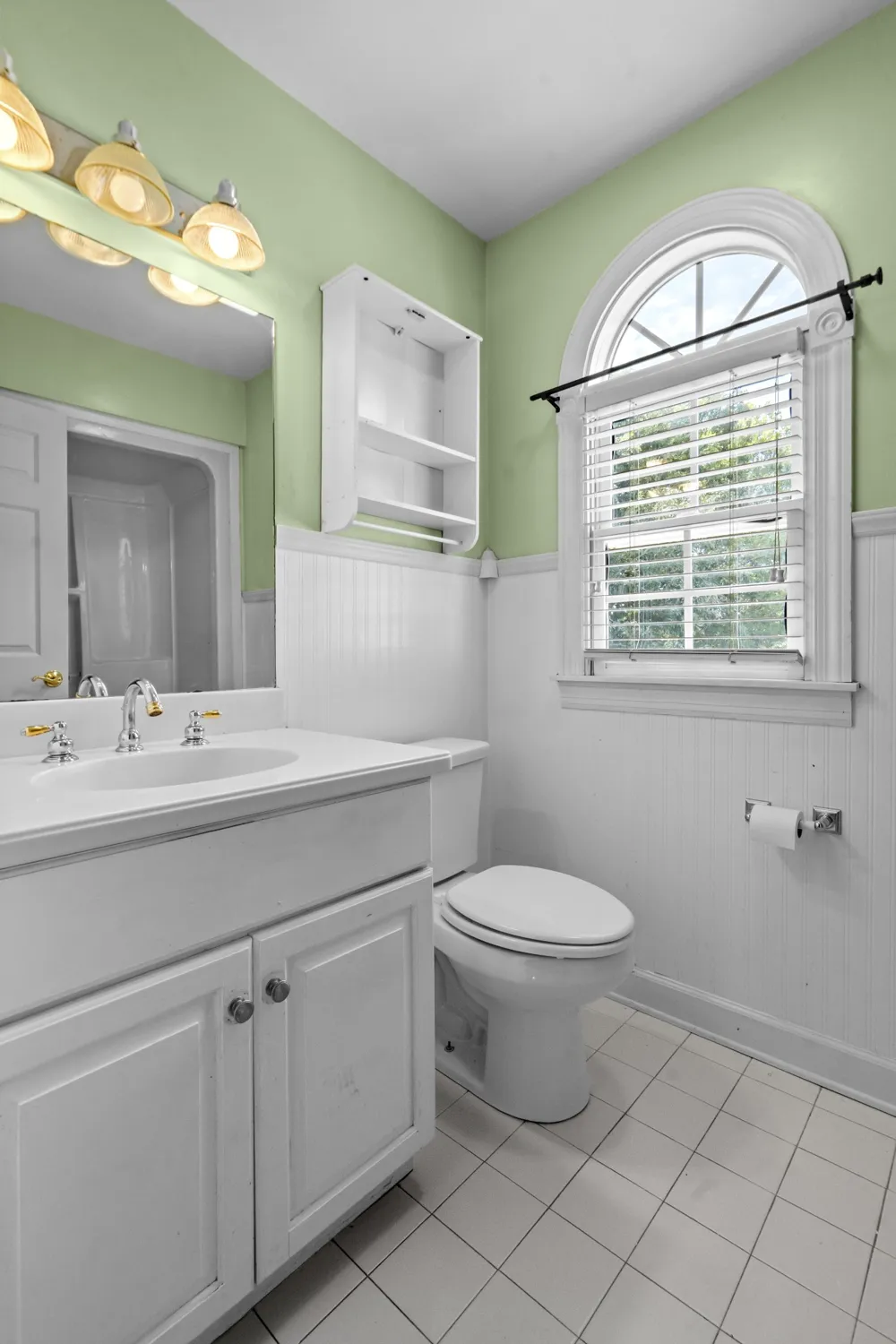 103 Forrest Hills Cir Dickson, TN 37055