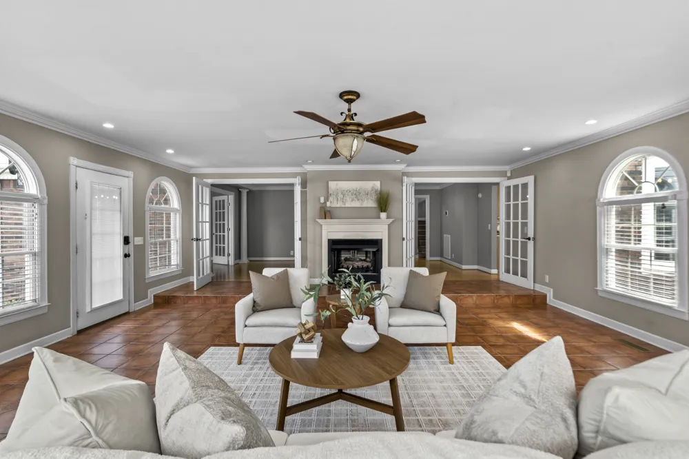 103 Forrest Hills Cir Dickson, TN 37055