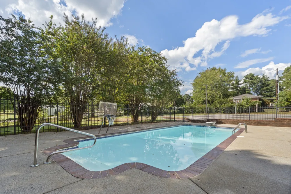 103 Forrest Hills Cir Dickson, TN 37055