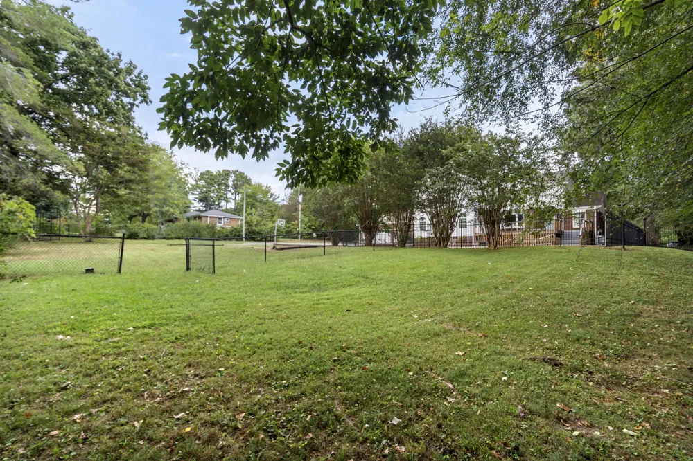 103 Forrest Hills Cir Dickson, TN 37055
