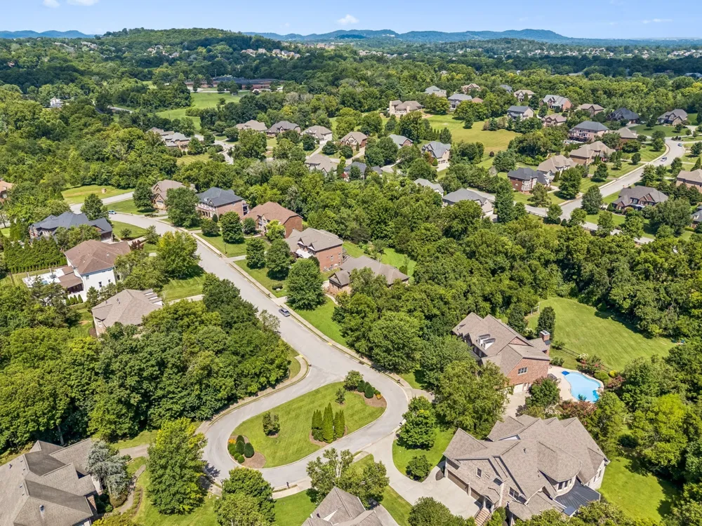 9510 Eldwick Dr Brentwood, TN 37027