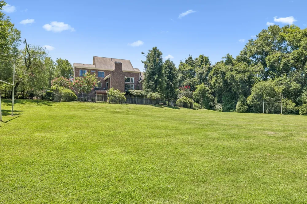 9510 Eldwick Dr Brentwood, TN 37027