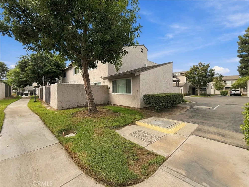 382 Via Milano Anaheim, CA 92806