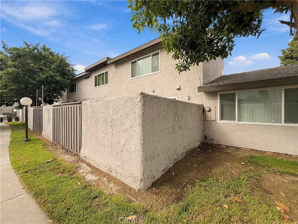 382 Via Milano Anaheim, CA 92806