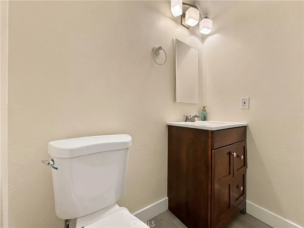 382 Via Milano Anaheim, CA 92806