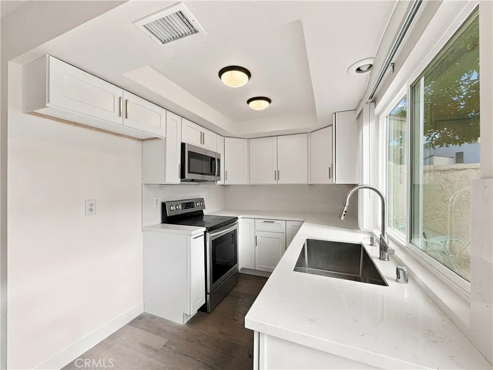 382 Via Milano Anaheim, CA 92806