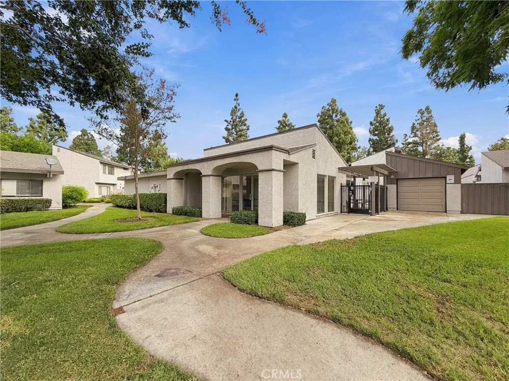 382 Via Milano Anaheim, CA 92806