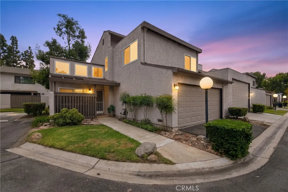 382 Via Milano Anaheim, CA 92806