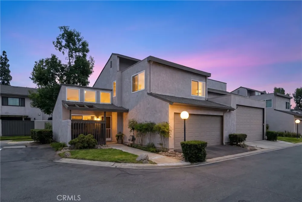 382 Via Milano Anaheim, CA 92806