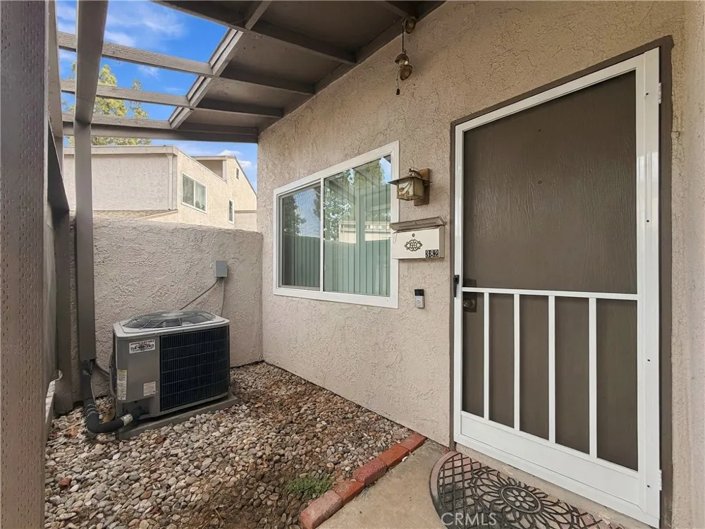 382 Via Milano Anaheim, CA 92806