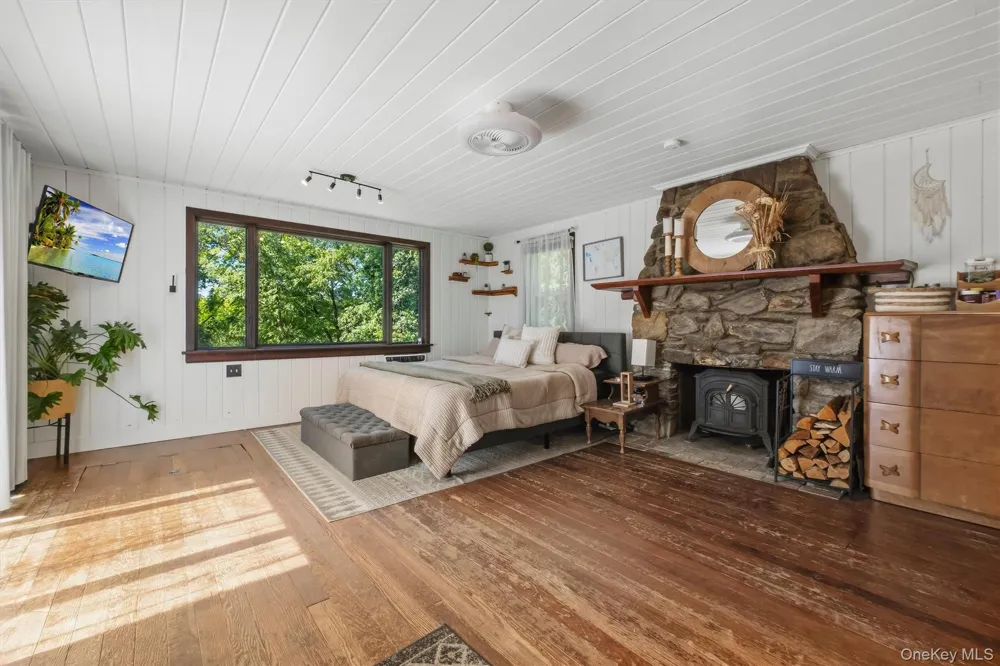 136 Bundy Hill Road Holmes, NY 12531