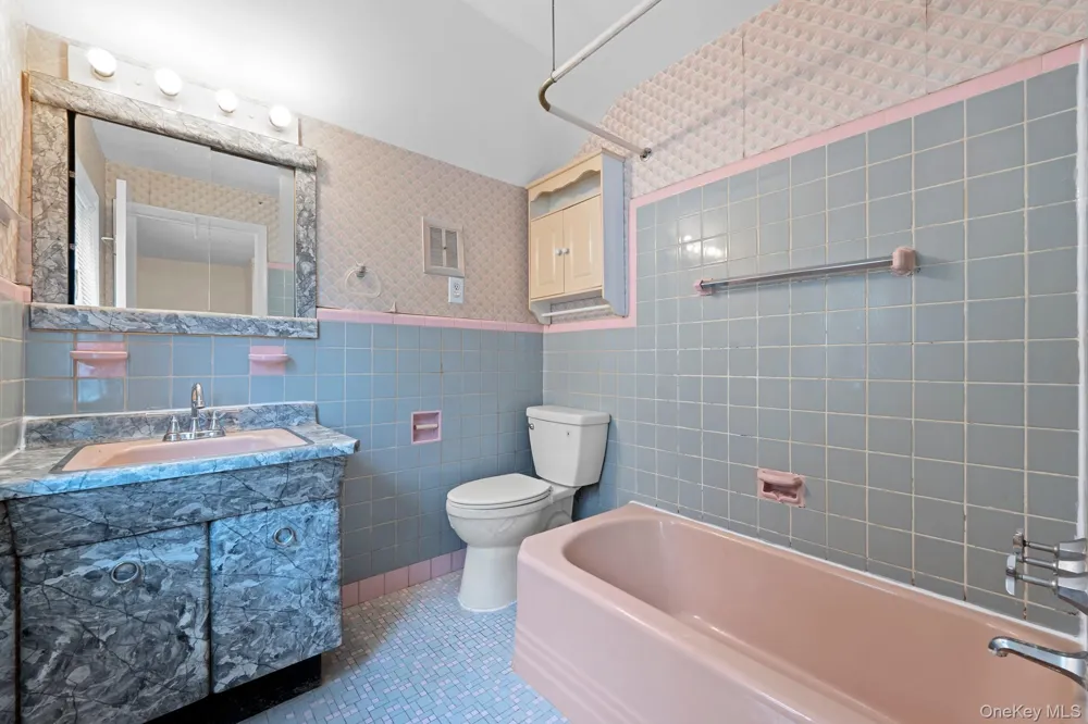 1 Lewis Place Lynbrook, NY 11563