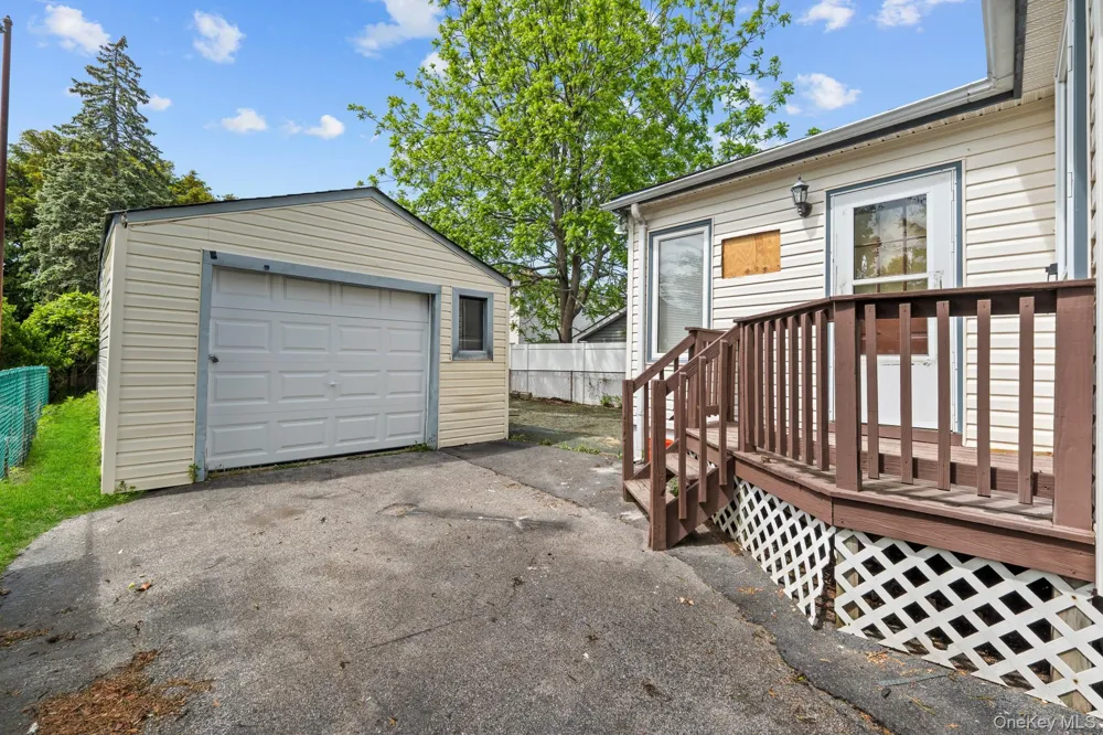 1 Lewis Place Lynbrook, NY 11563