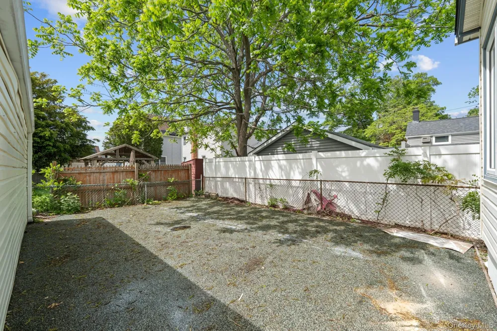 1 Lewis Place Lynbrook, NY 11563