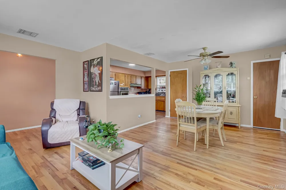 13 Haight Street Deer Park, NY 11729