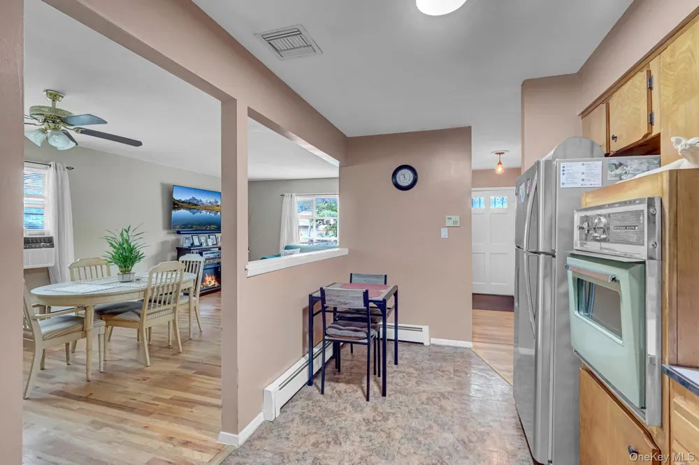 13 Haight Street Deer Park, NY 11729