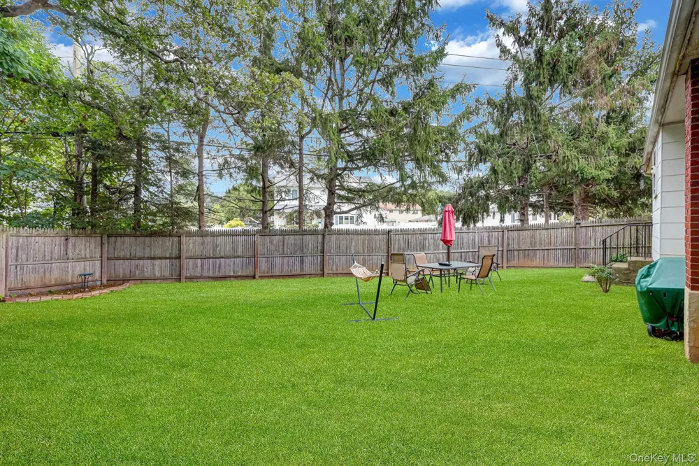 13 Haight Street Deer Park, NY 11729