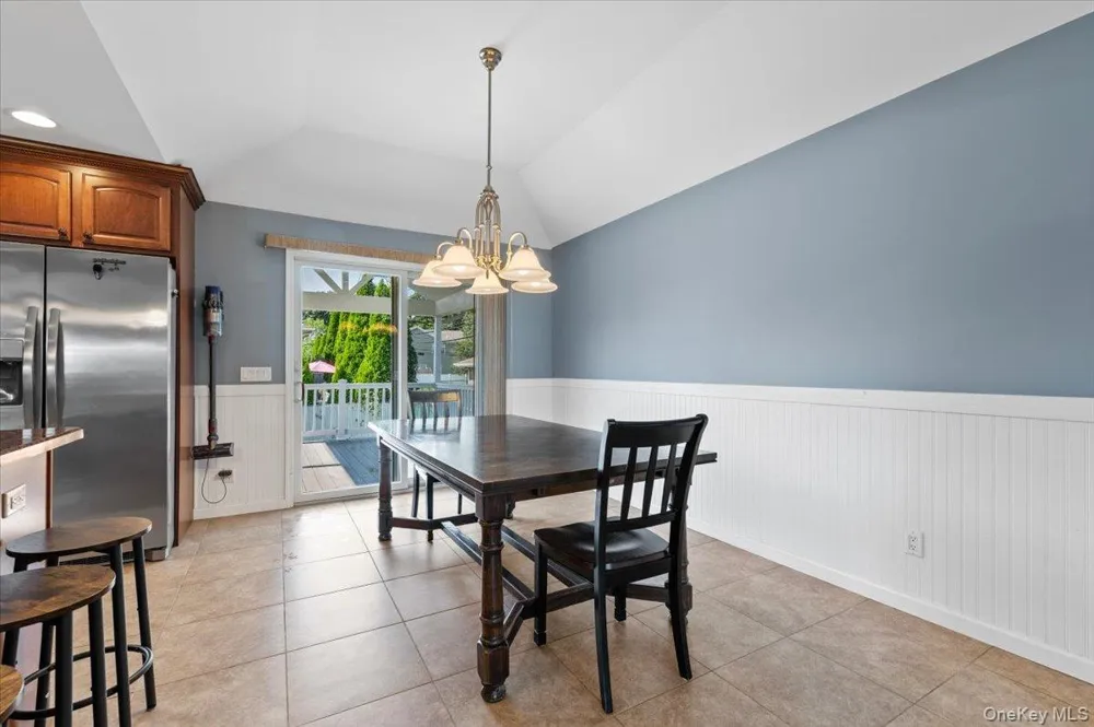 16 Taft Avenue Bethpage, NY 11714