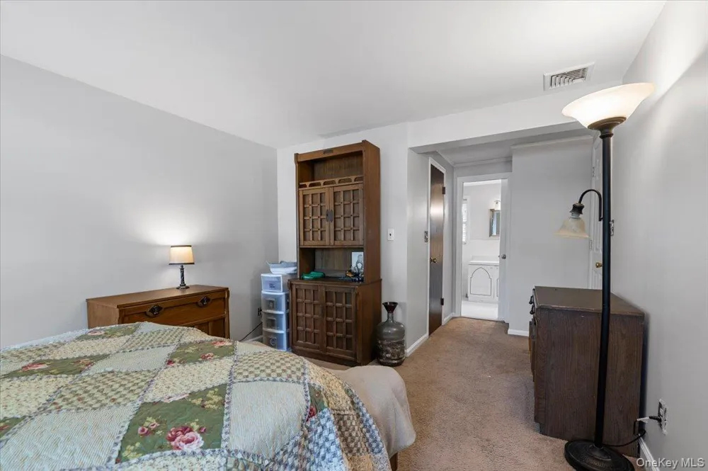 16 Taft Avenue Bethpage, NY 11714