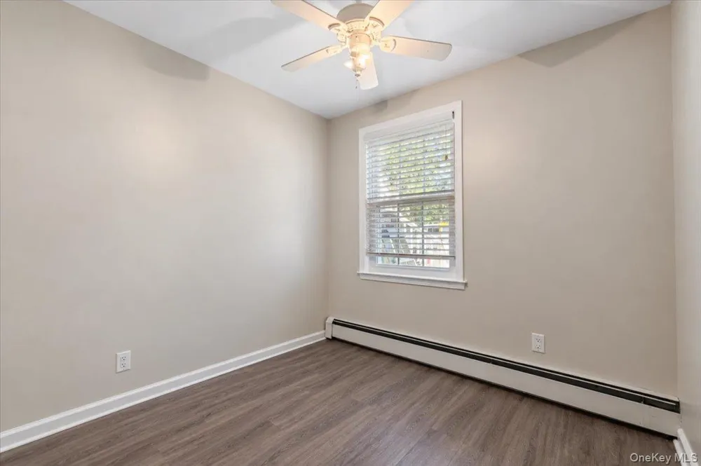 16 Taft Avenue Bethpage, NY 11714