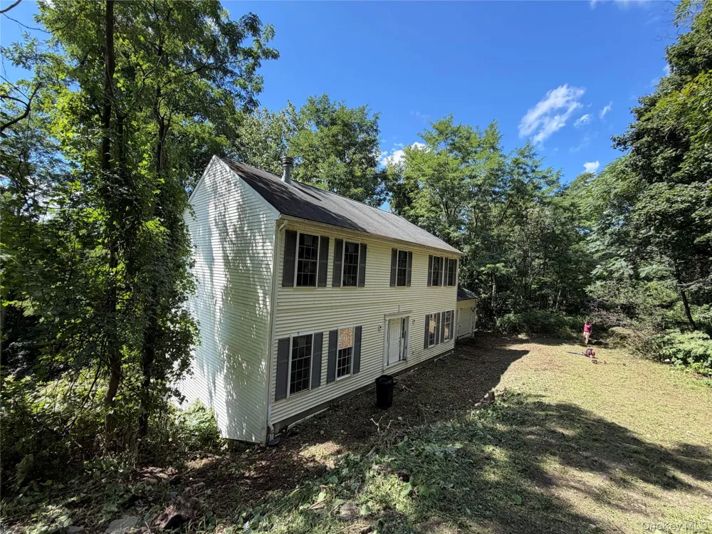 33 Wayne Way White Plains, NY 10607