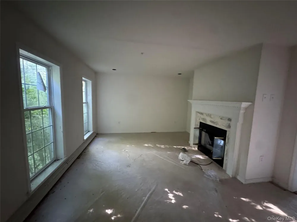 33 Wayne Way White Plains, NY 10607