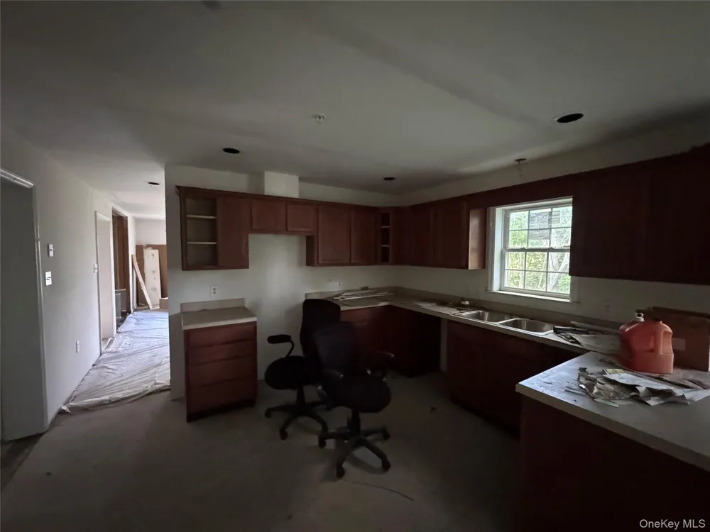 33 Wayne Way White Plains, NY 10607
