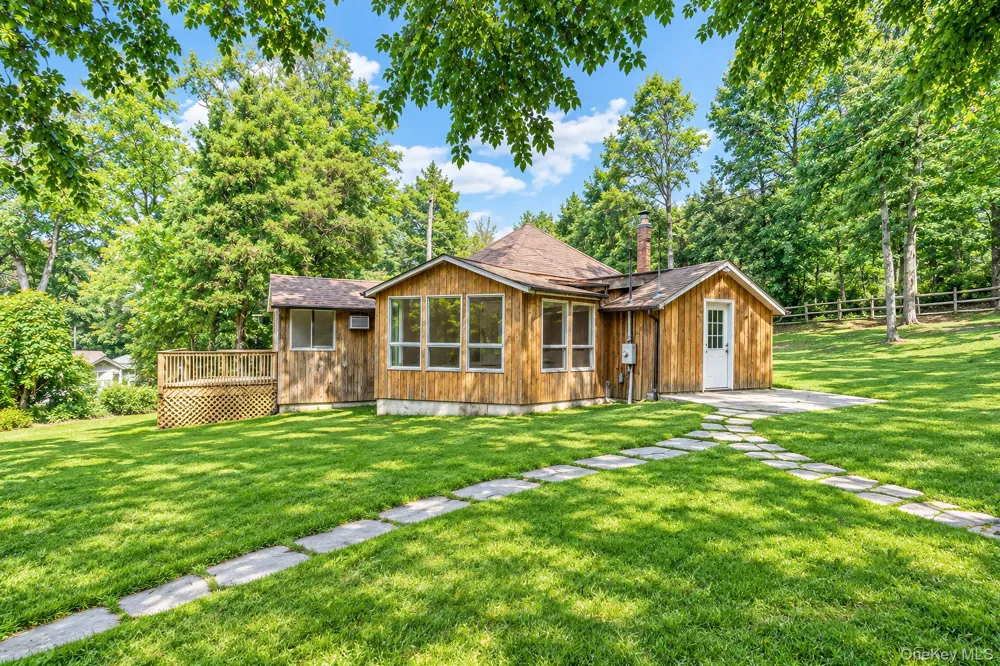5 Jacobs Lane Wading River, NY 11792