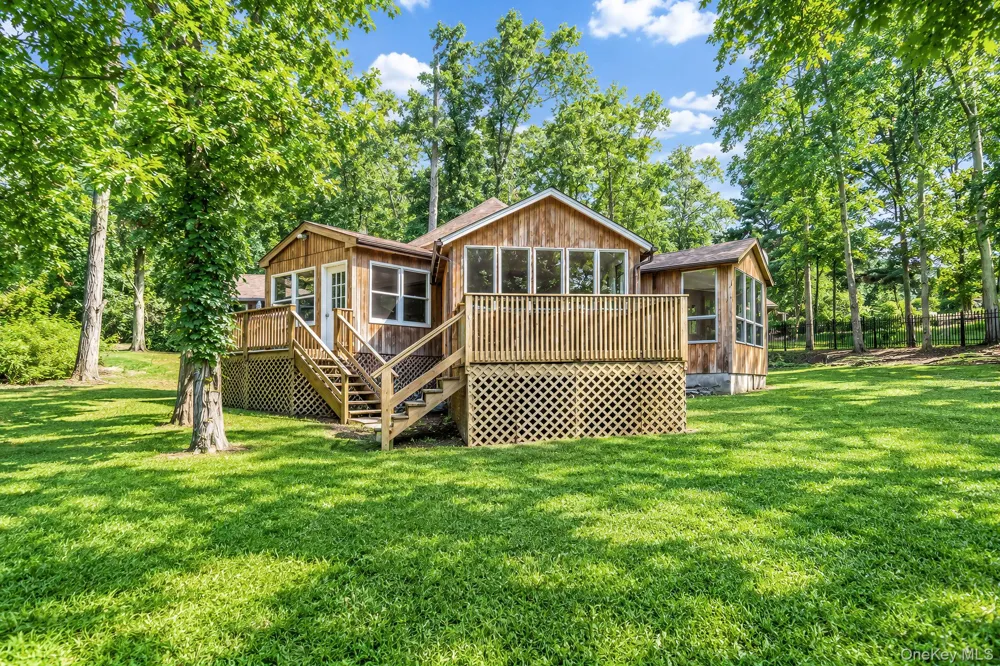 5 Jacobs Lane Wading River, NY 11792