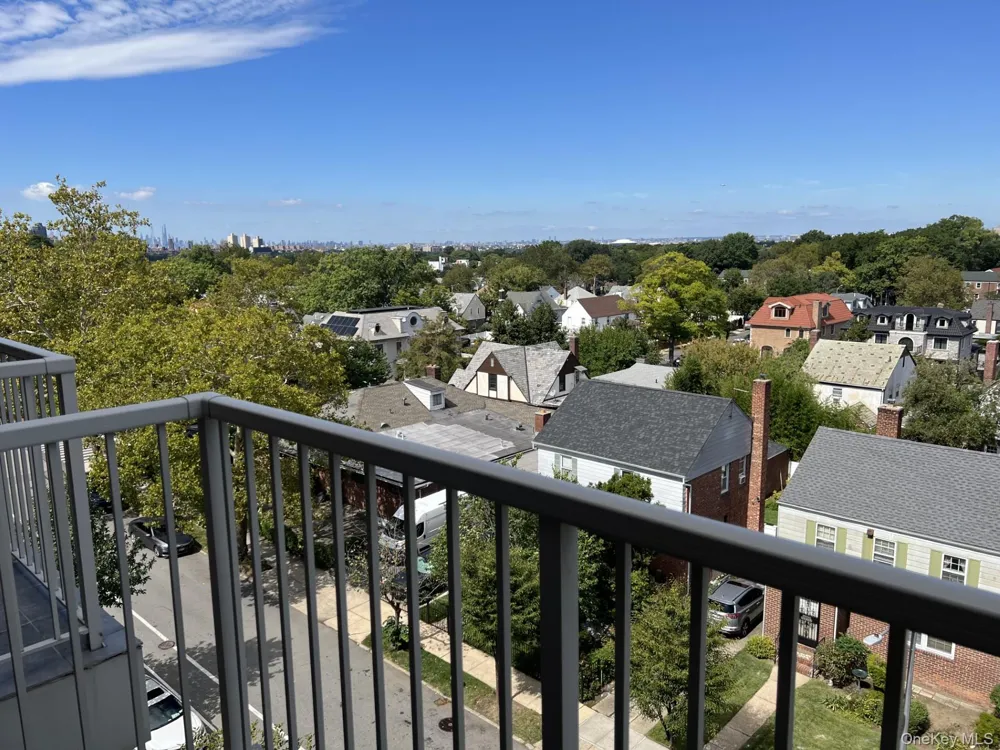 143-20 Hoover Avenue #603 Briarwood, NY 11435