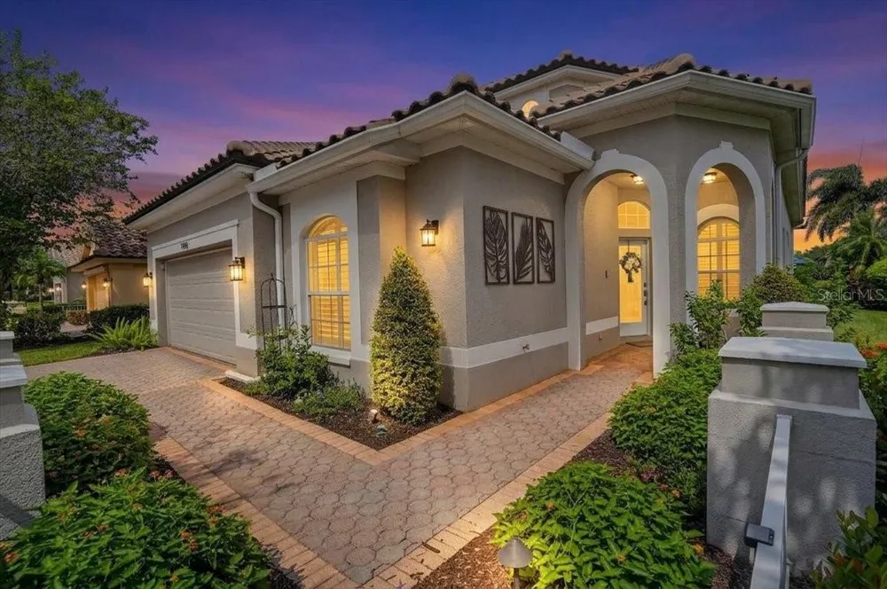 9736 SAGO POINT DRIVE Seminole, FL 33777