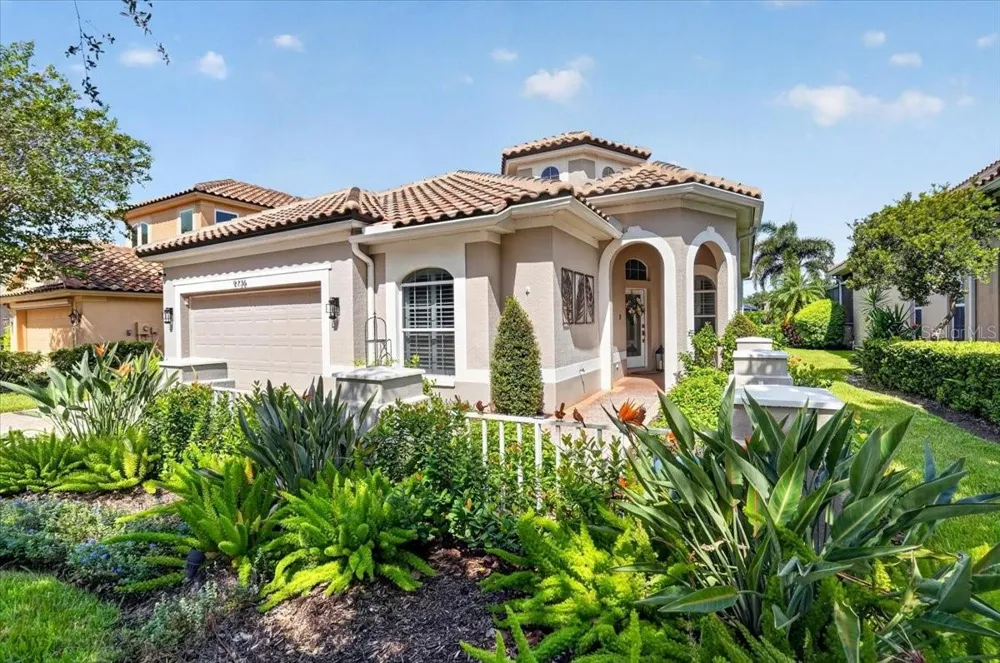 9736 SAGO POINT DRIVE Seminole, FL 33777