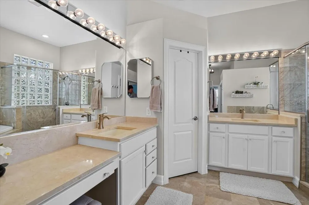 9736 SAGO POINT DRIVE Seminole, FL 33777