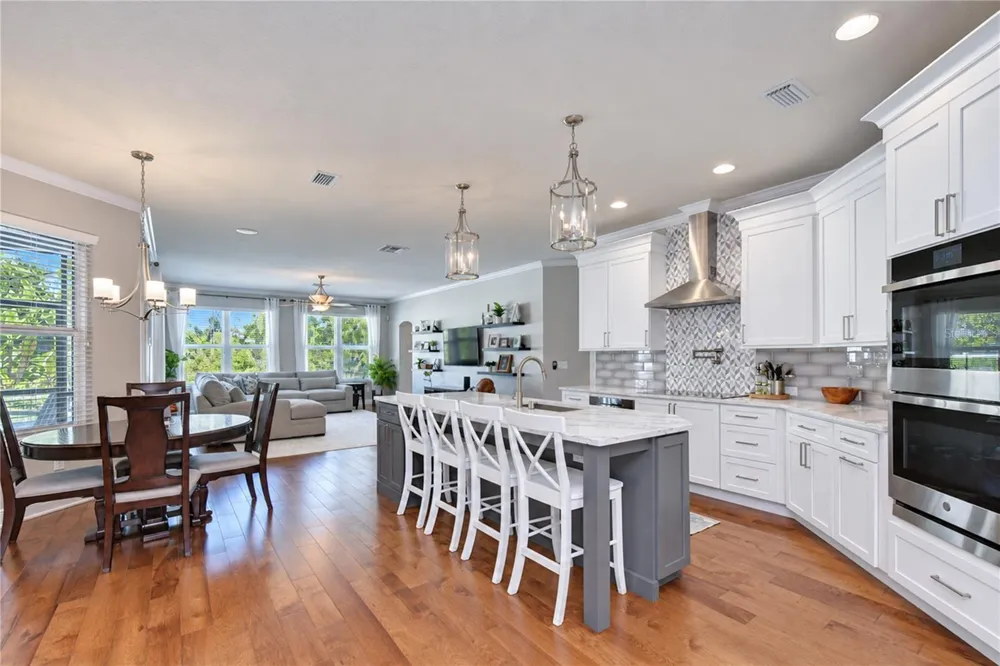 8530 NORTHTON GROVES BOULEVARD Odessa, FL 33556