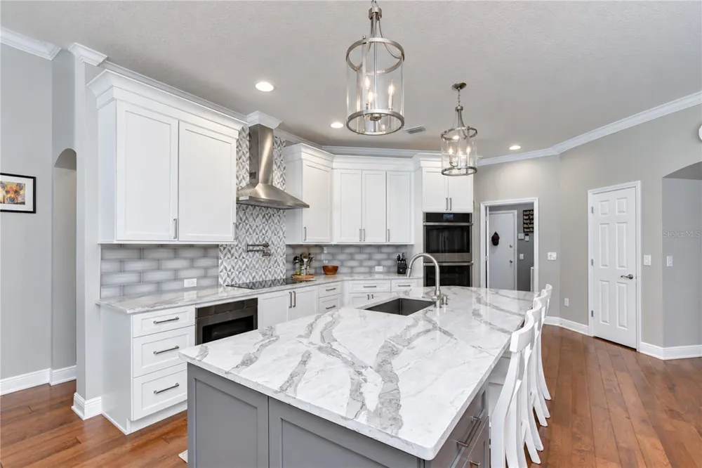 8530 NORTHTON GROVES BOULEVARD Odessa, FL 33556