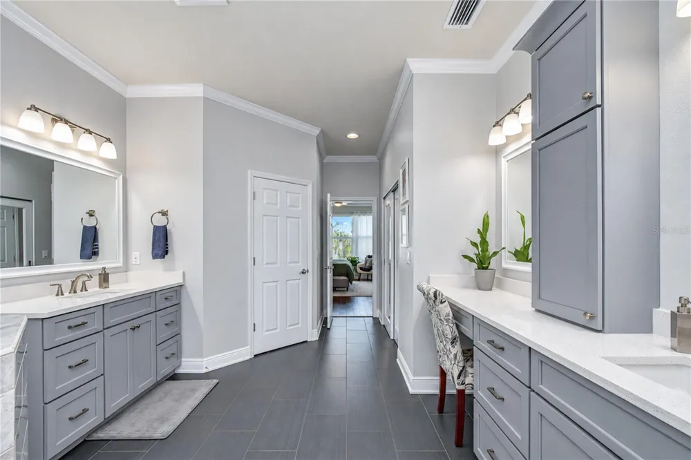 8530 NORTHTON GROVES BOULEVARD Odessa, FL 33556