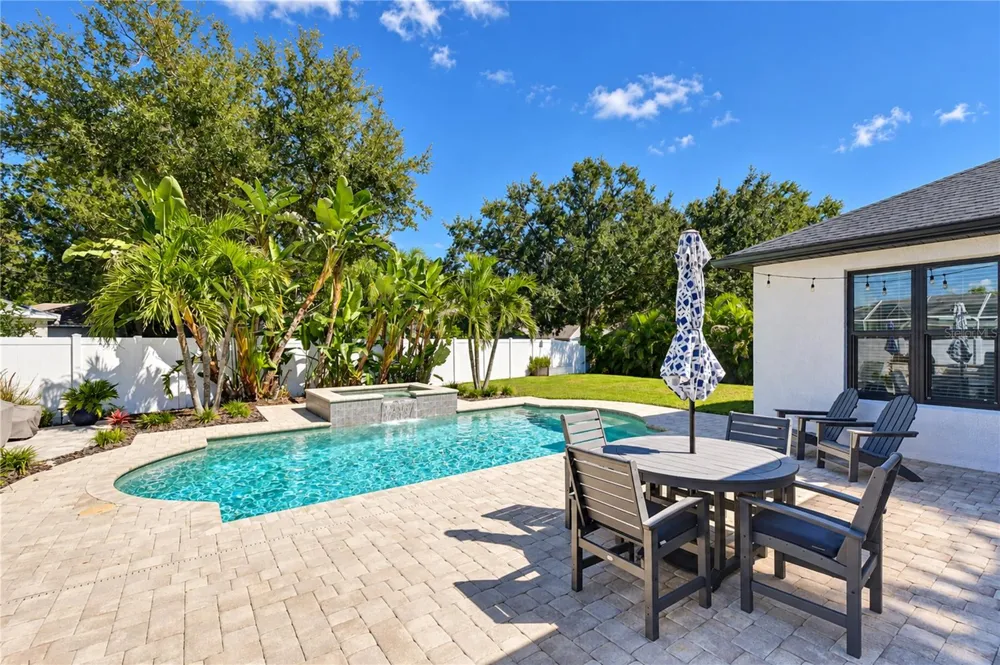 8530 NORTHTON GROVES BOULEVARD Odessa, FL 33556