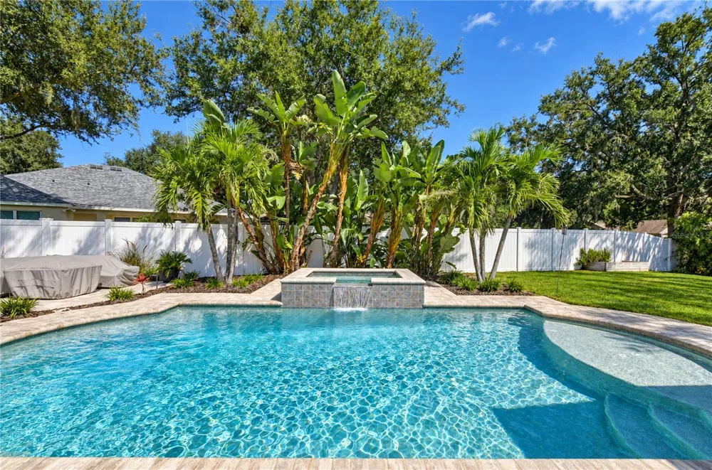 8530 NORTHTON GROVES BOULEVARD Odessa, FL 33556