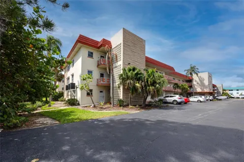 5840 30TH AVENUE S #201
