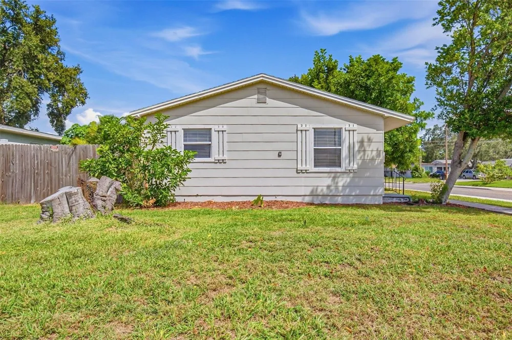375 64TH STREET S St Petersburg, FL 33707