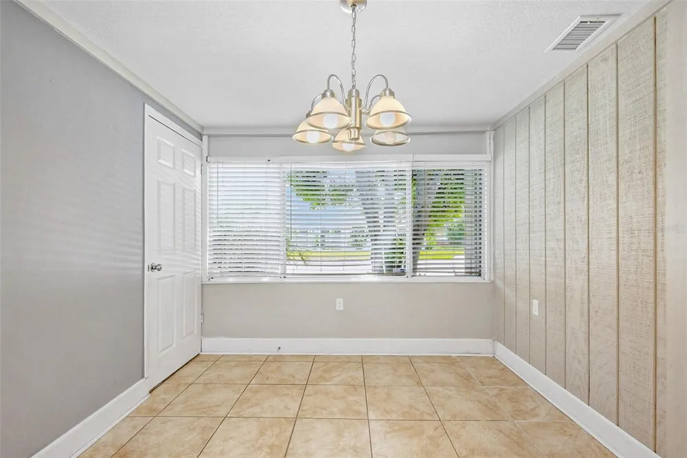 375 64TH STREET S St Petersburg, FL 33707