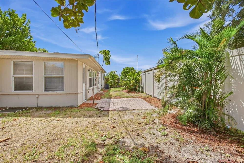 375 64TH STREET S St Petersburg, FL 33707