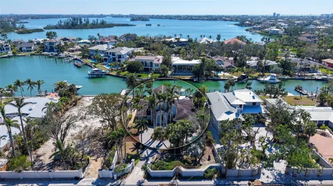 732 SIESTA DRIVE